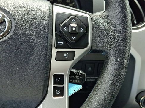 Used 2019 Toyota Tundra SR5 w/ SR5 Upgrade Package AWD/4WD image 22