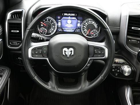 Used 2021 RAM 1500 Laramie AWD/4WD image 15