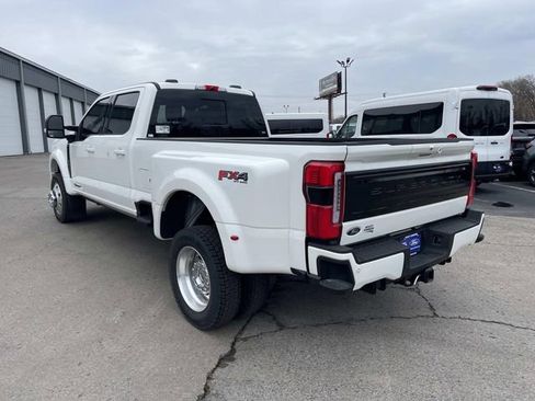 New 2026 Ford F450 Platinum w/ FX4 Off-Road Package image 5