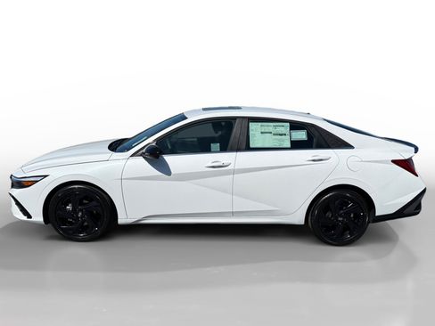 New 2026 Hyundai Elantra SEL Sport Premium FWD image 2