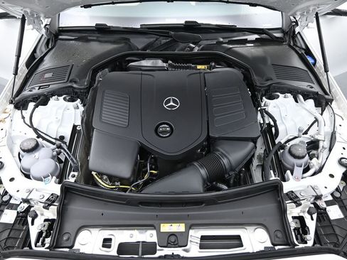 New 2025 Mercedes-Benz C 300 4MATIC Sedan image 28