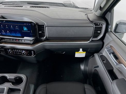 New 2026 Chevrolet Silverado 2500 LT w/ Leather Package AWD/4WD image 23