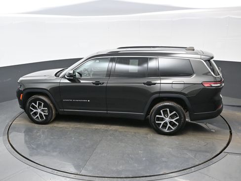 Used 2023 Jeep Grand Cherokee L Limited image 35