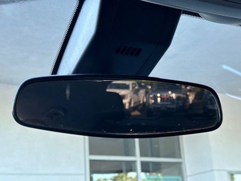 Used 2024 Chevrolet Equinox LT image 25