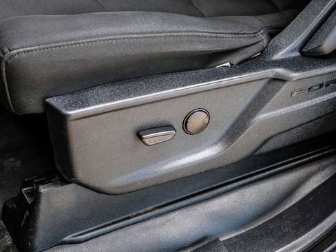 Used 2022 Ford F150 XL image 27