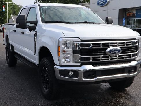 Used 2025 Ford F350 XLT w/ Tremor Off-Road Package AWD/4WD image 2