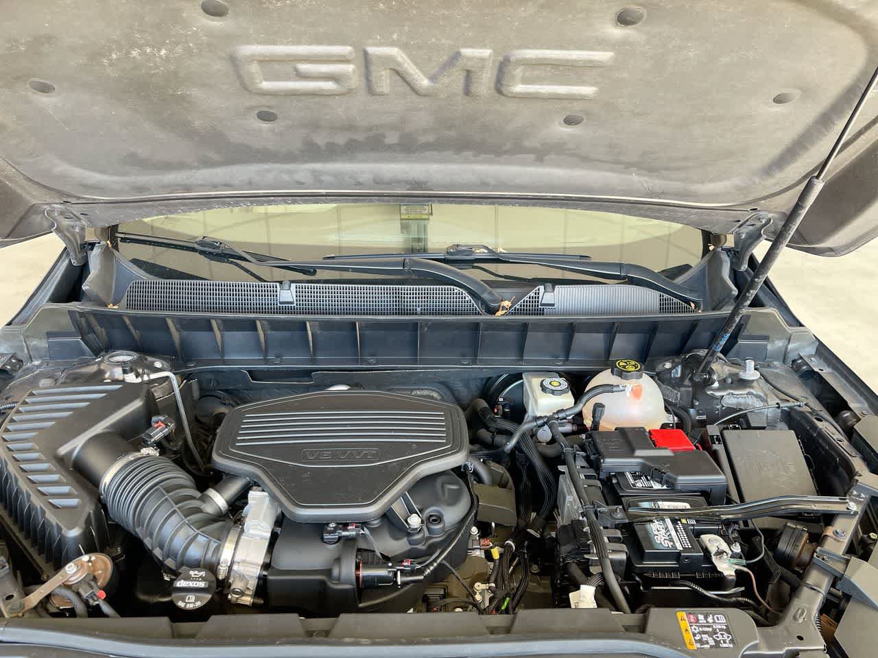 Used 2017 GMC Acadia Denali w/ Technology Package AWD/4WD image 27