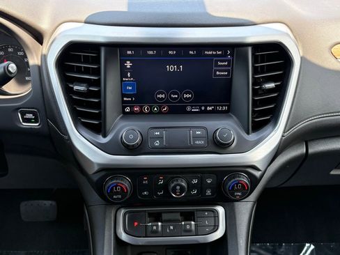 Used 2022 GMC Acadia SLE w/ Driver Convenience Package FWD image 19