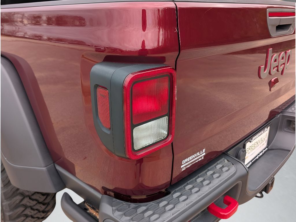 Used 2021 Jeep Gladiator Rubicon AWD/4WD image 4