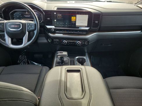 Certified 2022 GMC Sierra 1500 Elevation w/ Preferred Package AWD/4WD image 16