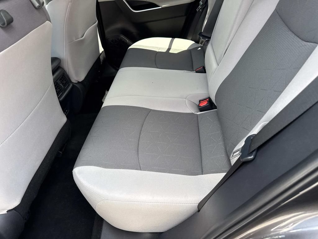 Used 2025 Toyota RAV4 XLE w/ Convenience Package FWD image 13