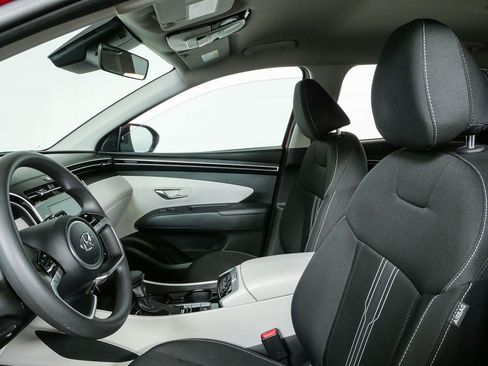 Used 2023 Hyundai Tucson SEL FWD image 5