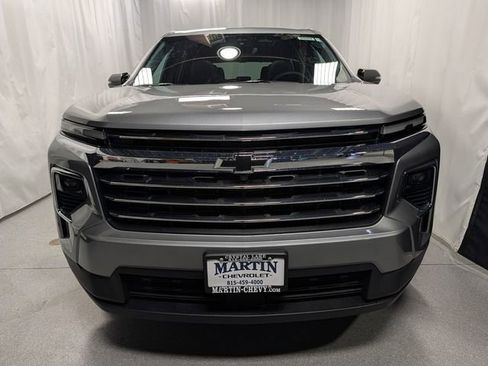 New 2026 Chevrolet Traverse LT image 8