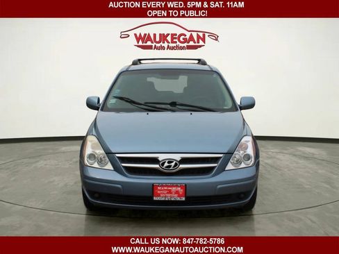 Used 2008 Hyundai Entourage GLS FWD image 2