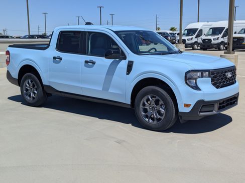 New 2026 Ford Maverick XLT w/ XLT Luxury Package FWD image 1