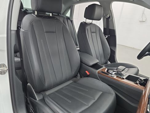 Used 2022 Audi A4 2.0T Premium Plus w/ Premium Plus Package image 10