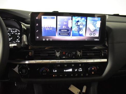 New 2026 Nissan Pathfinder SV AWD/4WD image 19