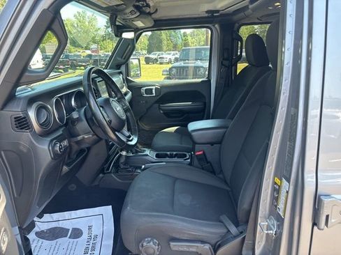Used 2020 Jeep Gladiator Sport w/ Quick Order Package 24S AWD/4WD image 25