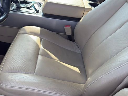 Used 2016 Ford Expedition Limited AWD/4WD image 11