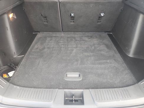 Used 2024 Chevrolet Trax RS w/ Sunroof Package FWD image 26