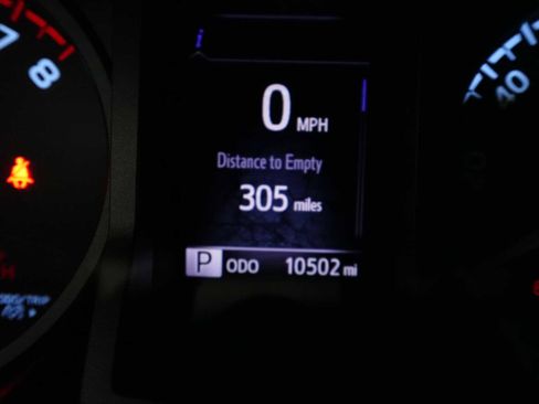 Used 2019 Toyota Tacoma TRD Sport w/ Technology Package image 20