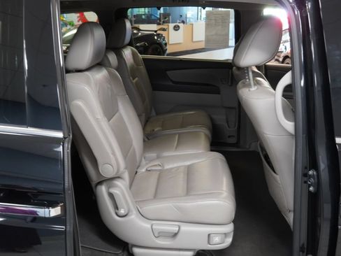 Used 2011 Honda Odyssey Touring image 24