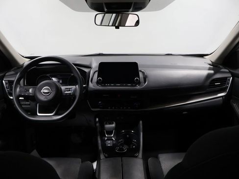 Used 2024 Nissan Rogue SV image 16