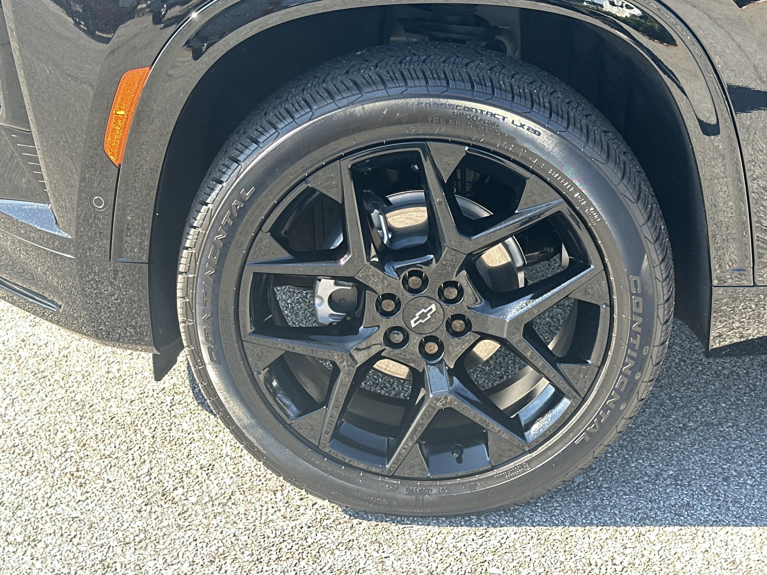 Used 2026 Chevrolet Traverse RS w/ LPO, Floor Liner Package FWD image 11