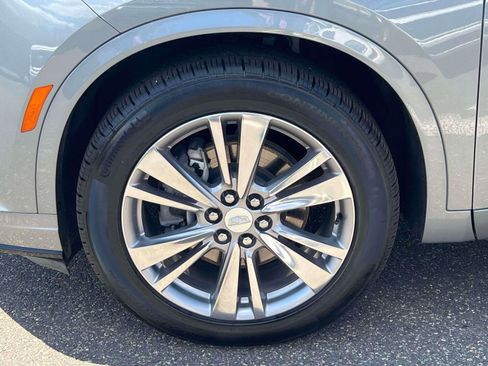 Used 2023 Cadillac XT6 Premium Luxury image 6