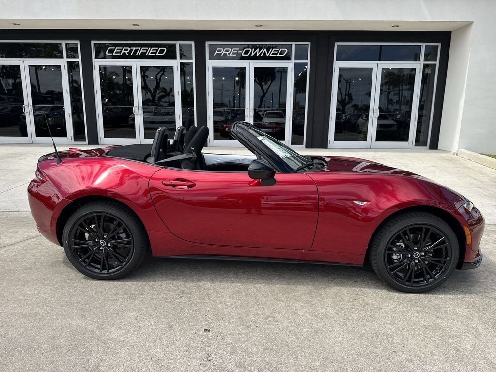 New 2026 MAZDA MX-5 Miata Club w/ Interior Package RWD image 5