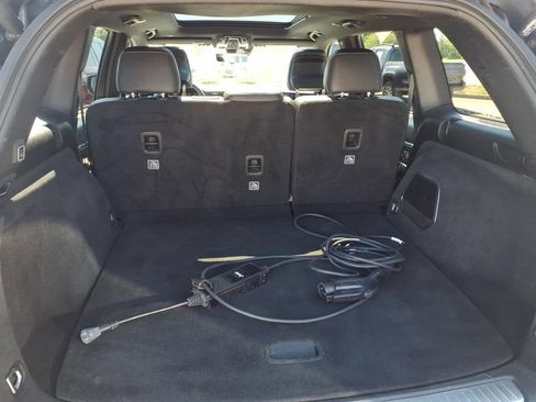 Used 2023 Jeep Grand Cherokee Overland w/ Advanced Protech Group III AWD/4WD image 19