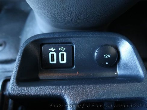 Used 2022 Ford Transit Connect XL image 31