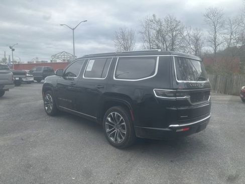 Used 2022 Jeep Grand Wagoneer Series III w/ Rear Seat Video Group 1 image 3