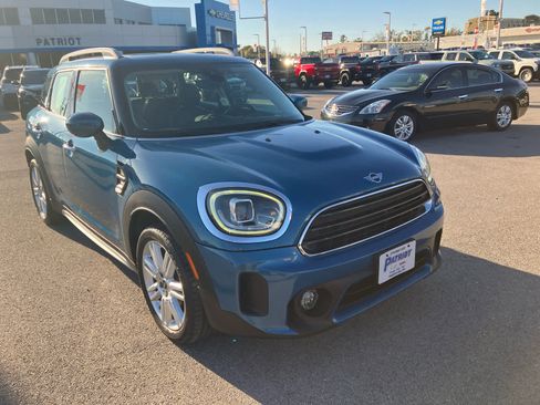 Used 2022 MINI Cooper Countryman image 1