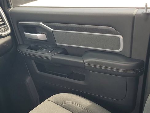 Used 2022 RAM 2500 Big Horn w/ Level C Equiment Group AWD/4WD image 13