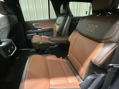 Used 2025 Ford Expedition King Ranch AWD/4WD image 12