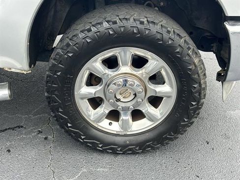 Used 2013 Ford F250 Lariat image 30