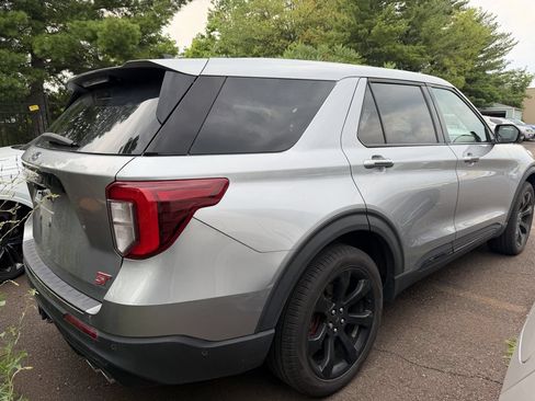 Used 2022 Ford Explorer ST w/ Equipment Group 401A AWD/4WD image 8