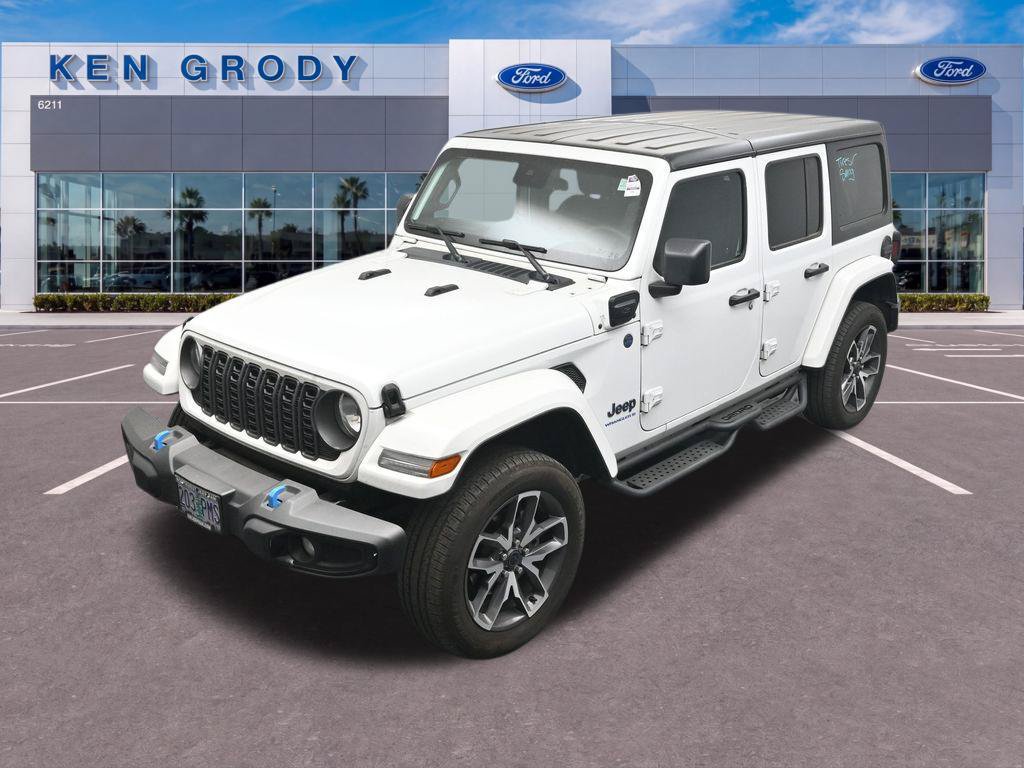 Used 2024 Jeep Wrangler Unlimited AWD/4WD image 17