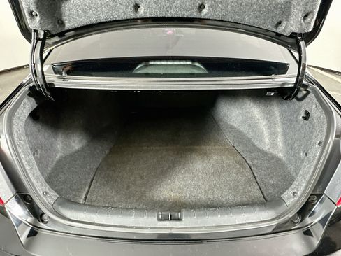 Used 2017 Honda Accord LX image 26