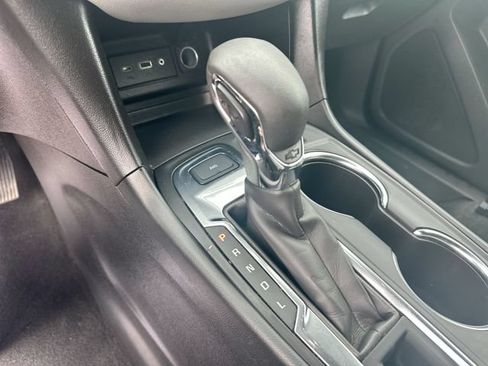 Used 2022 Chevrolet Equinox LT AWD/4WD image 21