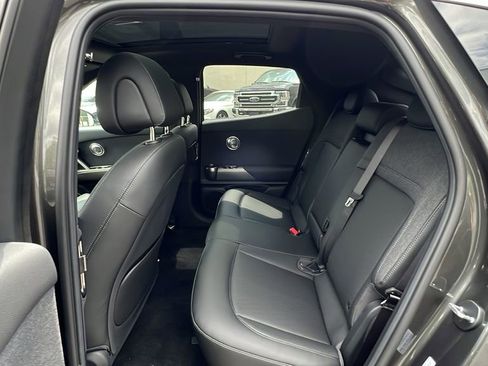 Used 2025 Genesis GV60 Advanced image 37