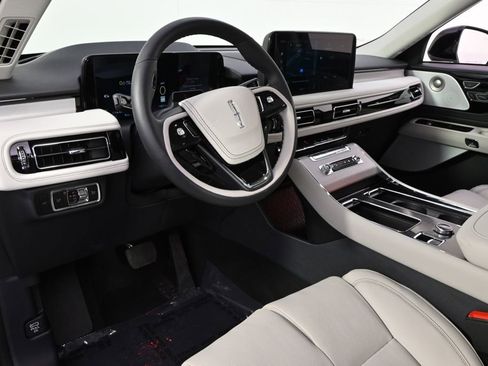 New 2026 Lincoln Aviator Reserve image 12