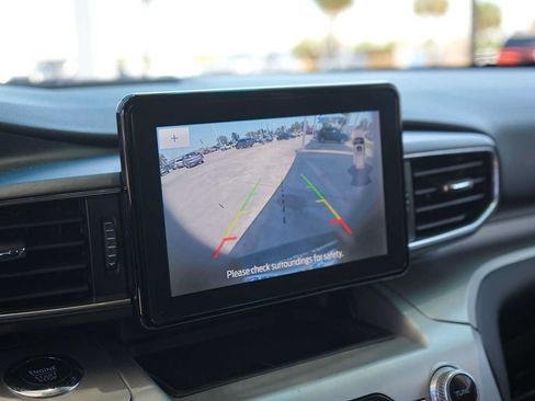 Used 2022 Ford Explorer XLT w/ Equipment Group 202A RWD image 23