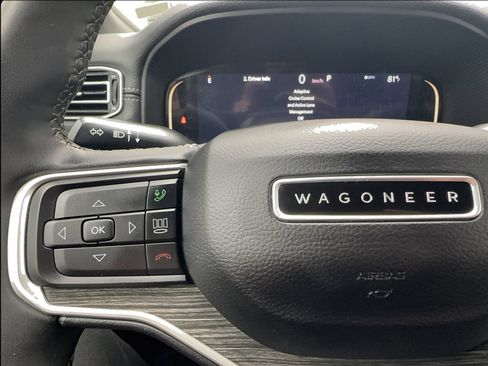 Used 2024 Jeep Wagoneer L Series II RWD image 44