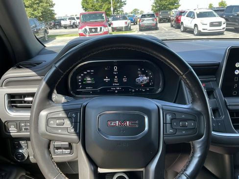 Used 2022 GMC Yukon XL AT4 w/ AT4 Premium Plus Package image 22