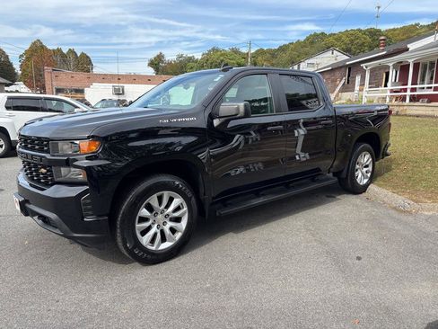 Used 2021 Chevrolet Silverado 1500 Custom image 5