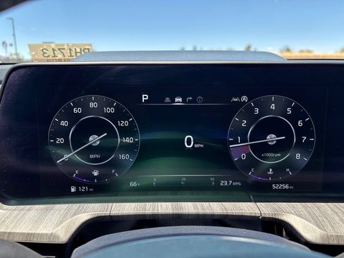 Used 2024 Kia Telluride SX w/ Towing Package AWD/4WD image 24