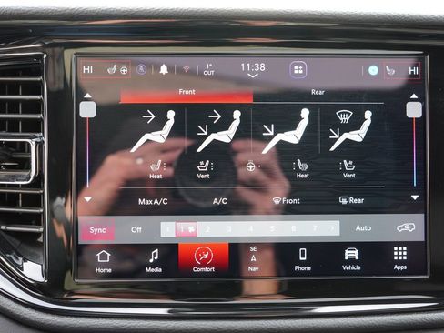 Certified 2021 Dodge Durango R/T w/ Technology Group image 31