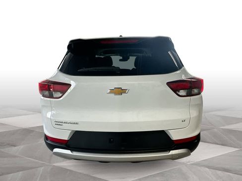 Used 2025 Chevrolet TrailBlazer LT AWD/4WD image 7